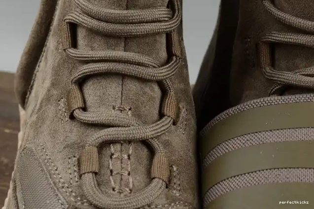 Boost Brown adidas Light Yeezy BY2456 750 0608
